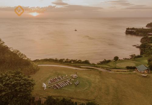 villa angelina luxury suites