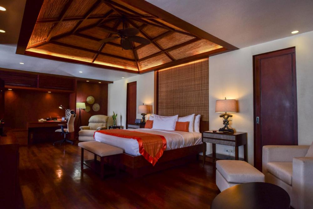 villa angelina luxury suites