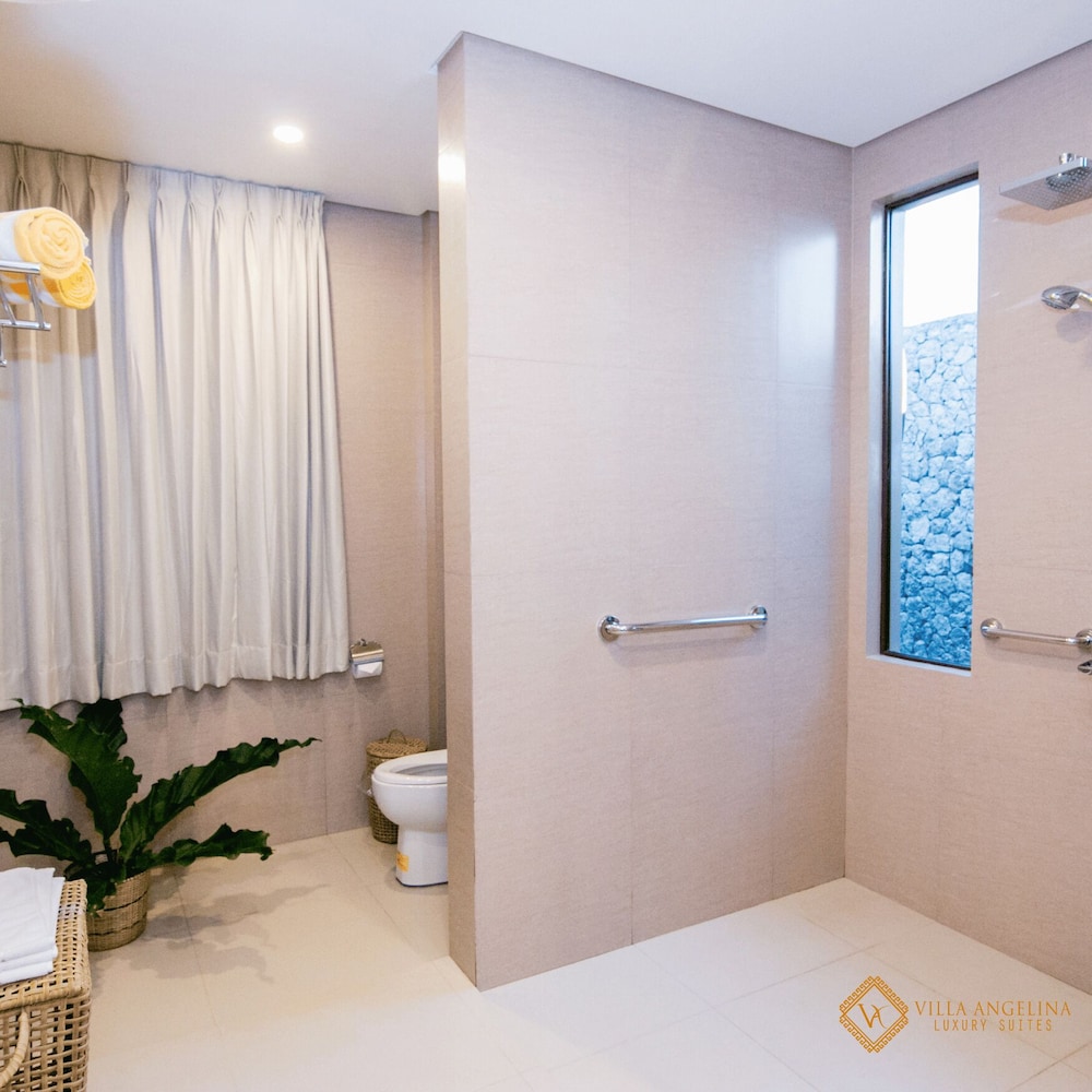 villa angelina luxury suites