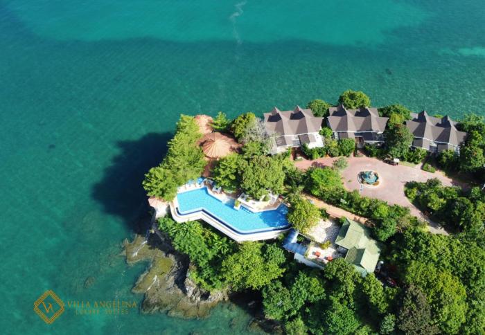 villa angelina luxury suites