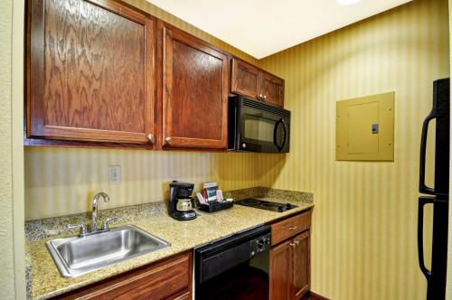 homewood suites by hilton tulsa south