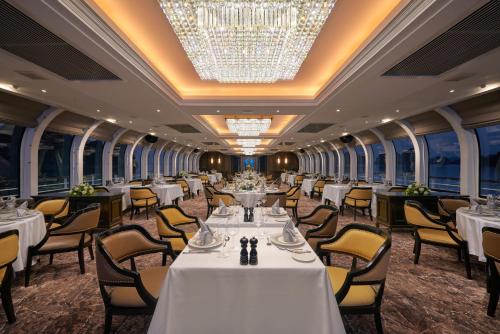 paradise suites hotel