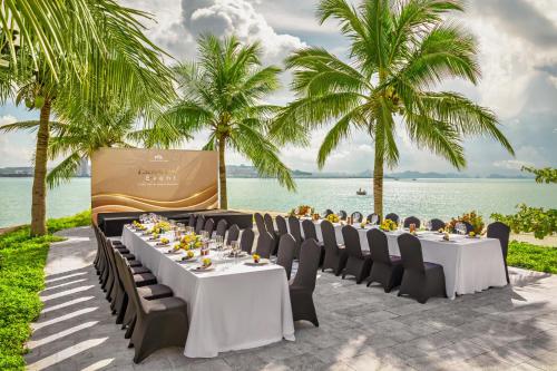 paradise suites hotel