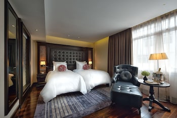 paradise suites hotel