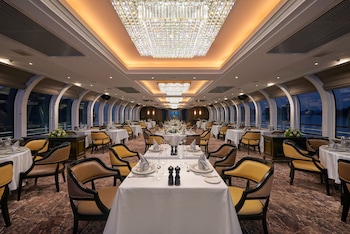 paradise suites hotel