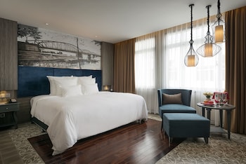 paradise suites hotel