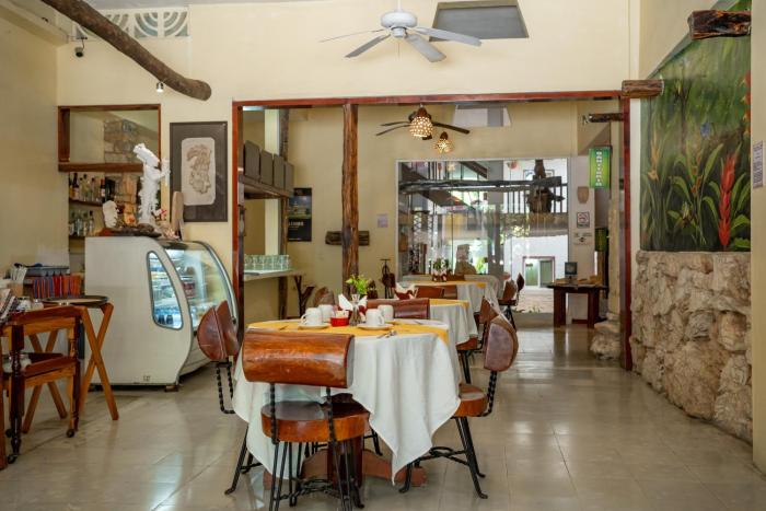 hotel museo xibalba