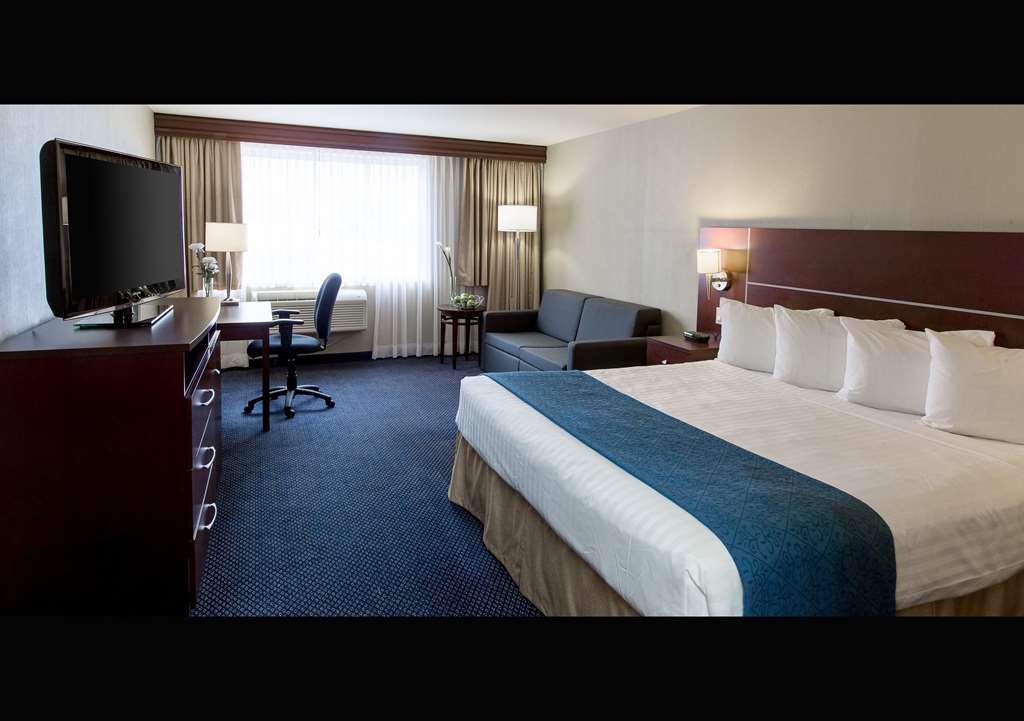 spark by hilton montreal brossard
