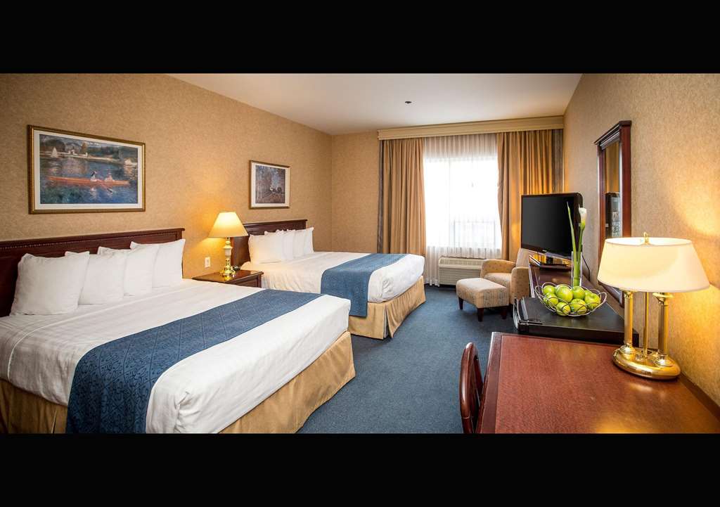 spark by hilton montreal brossard