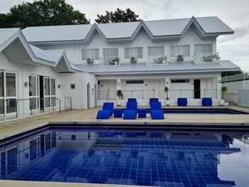 blu serenity villa