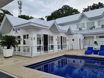 blu serenity villa