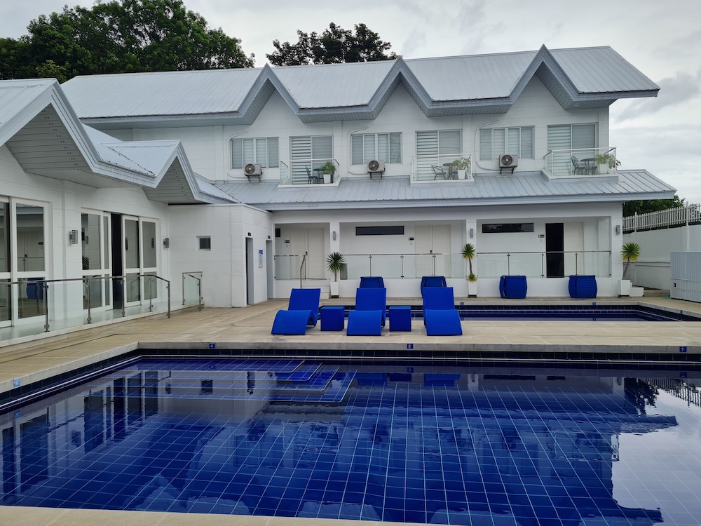 blu serenity villa