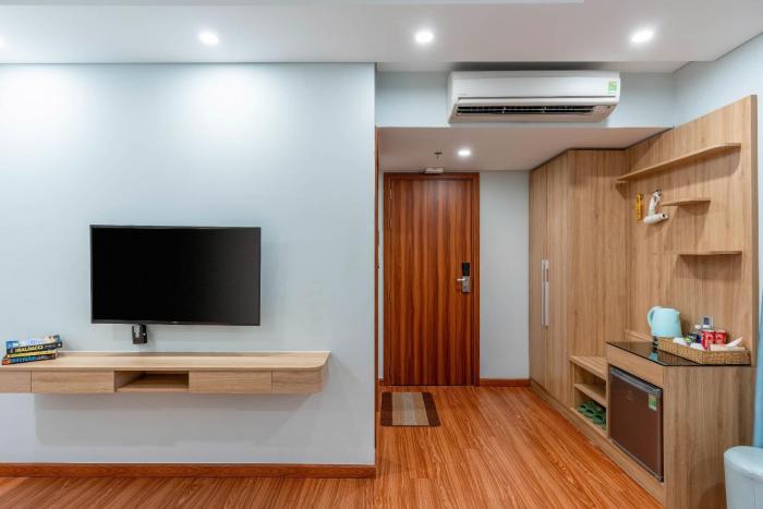 hummer hotel and apartment da nang beach