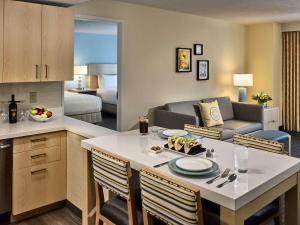 sonesta es suites new orleans downtown