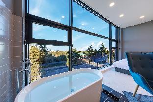 gangneung joeungot poolvilla