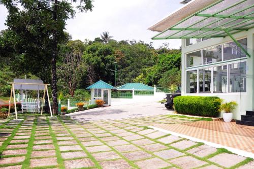 belle bonami resort
