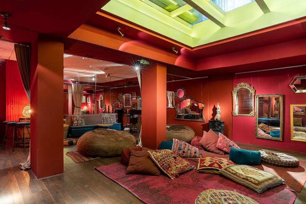 casa gracia barcelona hostel