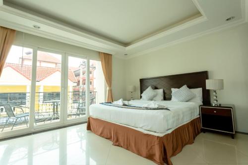 ivory palace hotel
