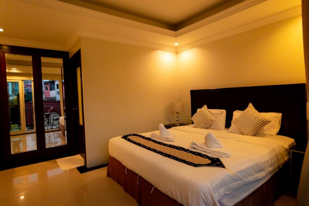 ivory palace hotel