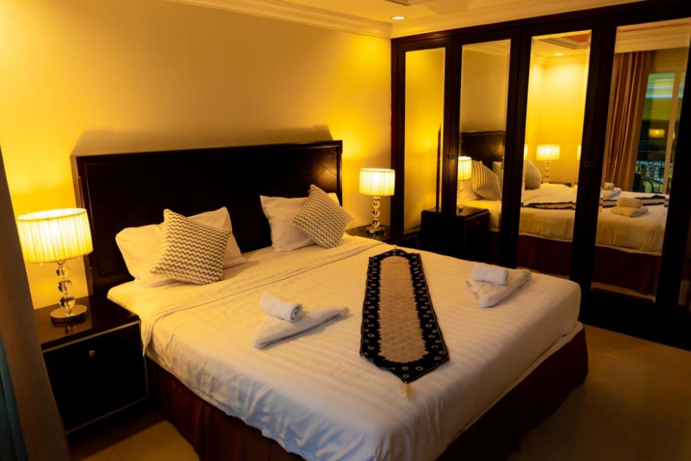 ivory palace hotel