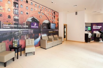 premier inn manchester city piccadilly