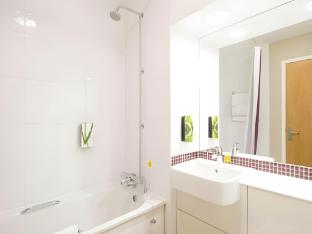 premier inn edinburgh airport m9 jct1