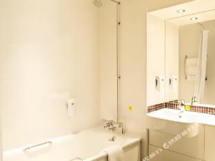 premier inn edinburgh airport m9 jct1