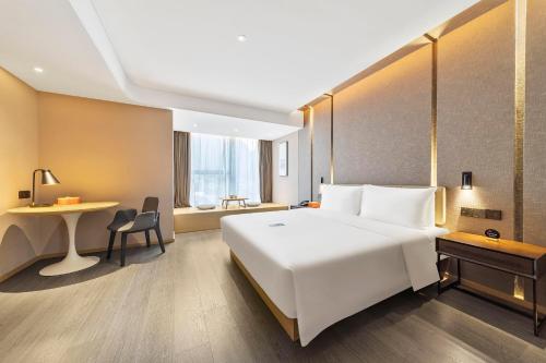 atour hotel yaan shidai paradise walk