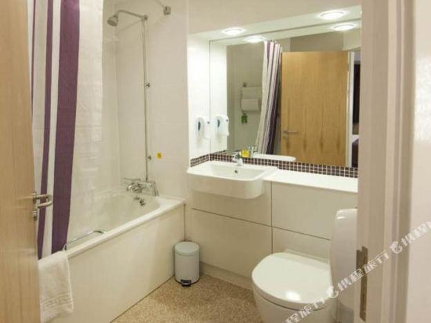 premier inn london ealing