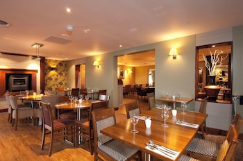 premier inn cardiff cc queen street