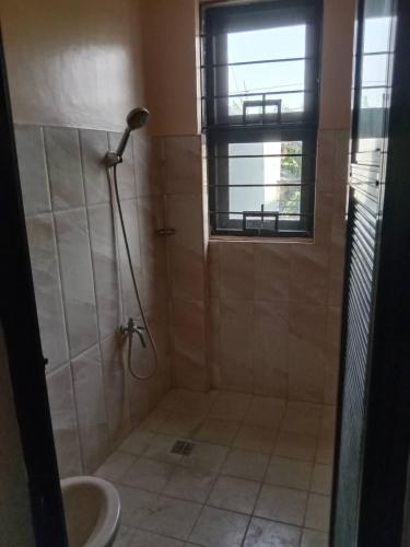 reddoorz jj and kaye apartment