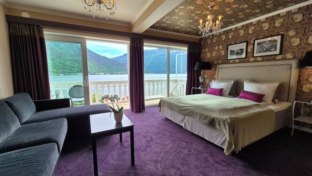hofslund fjord hotel