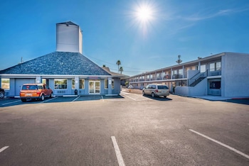 rodeway inn phoenix north i 17