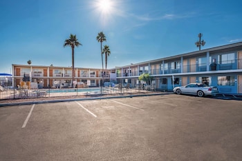 rodeway inn phoenix north i 17