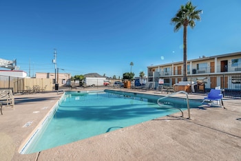 rodeway inn phoenix north i 17