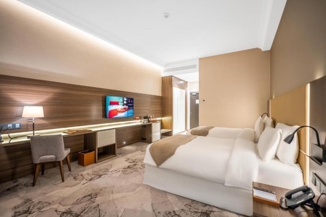 grand millennium al seef basra