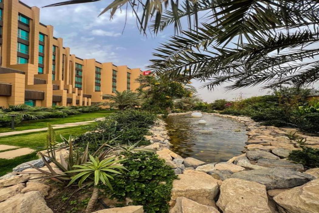 grand millennium al seef basra