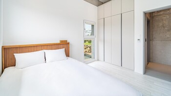 jeju themoon poolvilla