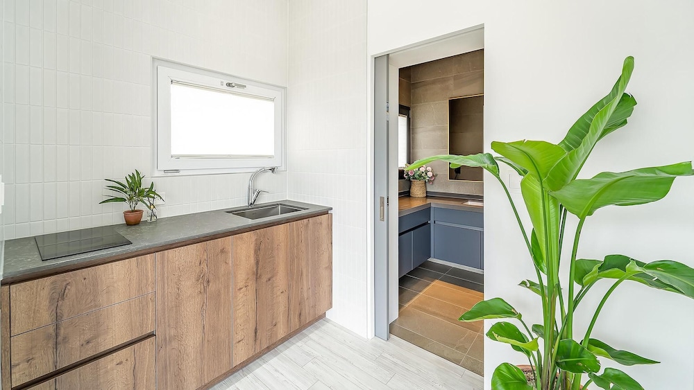 jeju themoon poolvilla