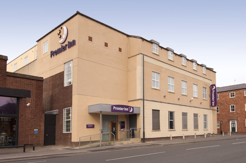 premier inn stratford upon avon central