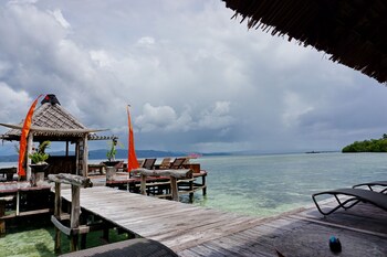raja ampat dive lodge