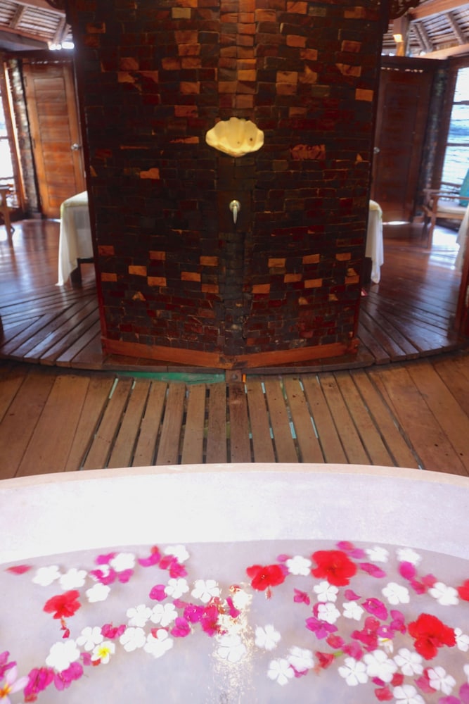 raja ampat dive lodge