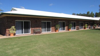 Heritage Lodge Motel,Columbia>>Charters Towers,4 star