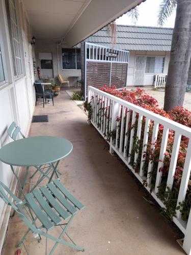 aromet motor inn