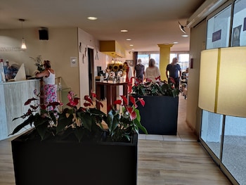 the originals city hotel lhippocampe sete balaruc le vieux