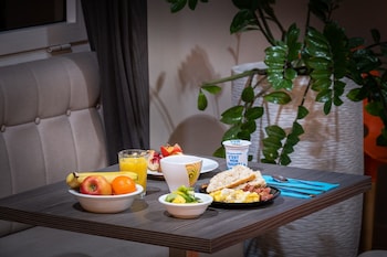 the originals city hotel lhippocampe sete balaruc le vieux