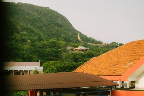 mercury hotel apartment