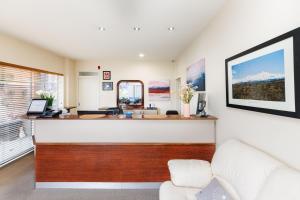 fitzherbert regency motor lodge