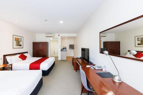 fitzherbert regency motor lodge