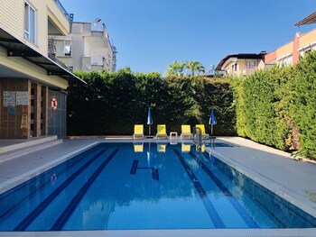 lemon hotel